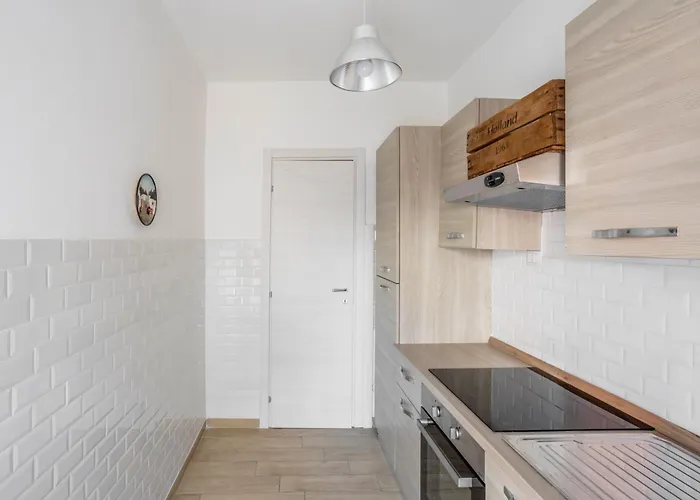 Guest Host - Stylish Near Trastevere! Appartamento Roma